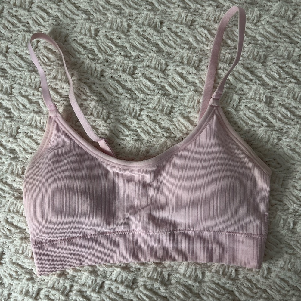 Women's Pink sports bra